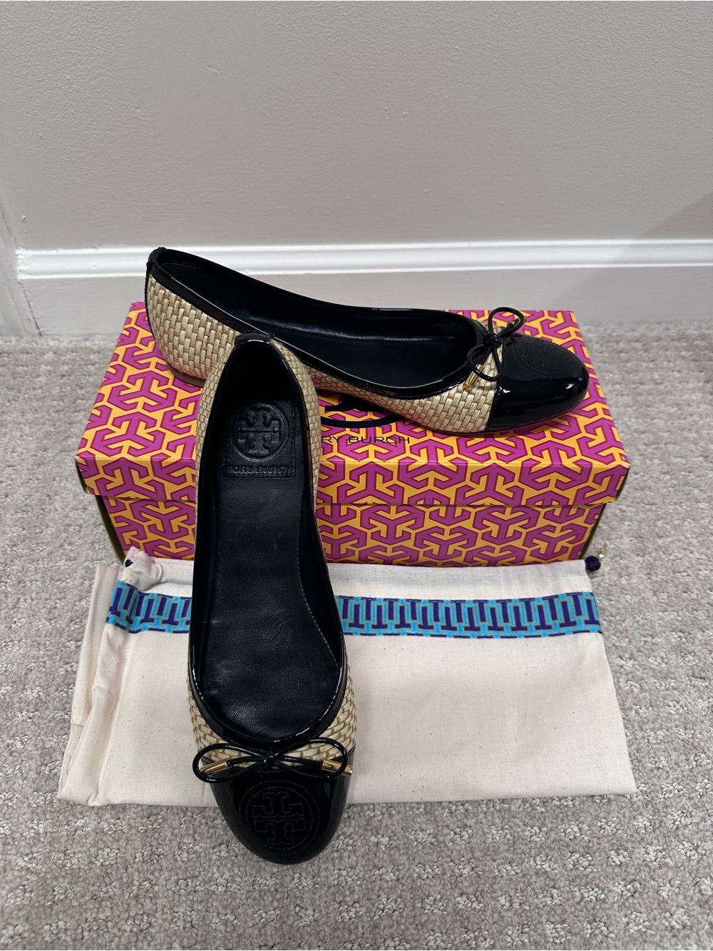 NWT Tory Burch Black & Natural Woven Ballet Flats